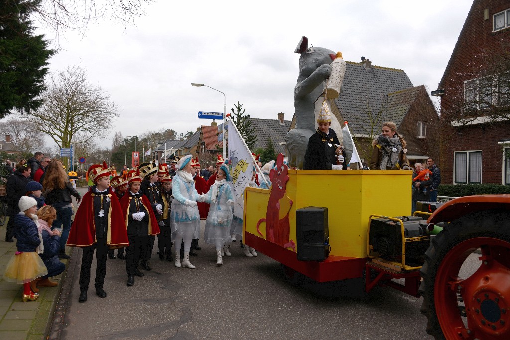 ../Images/Kinderoptocht 2016 012.jpg